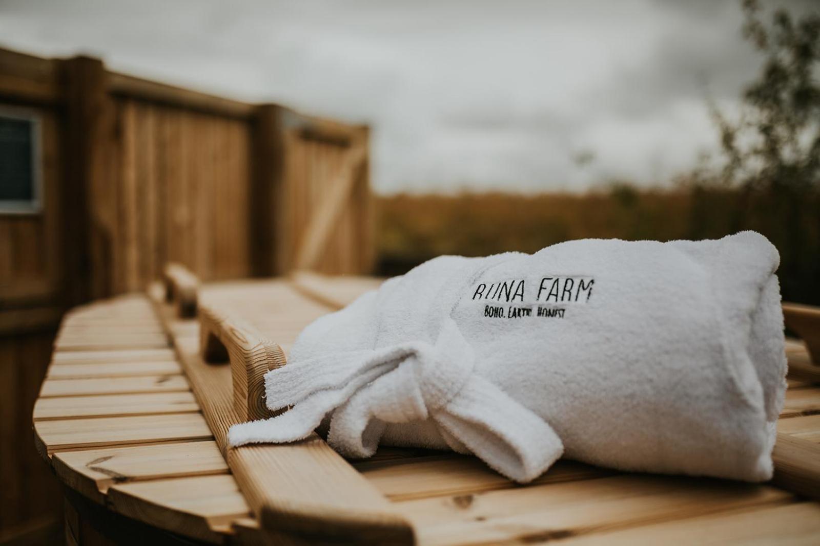 Runa Farm بارنارد كاسيل المظهر الخارجي الصورة